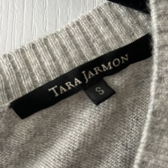 VGUC Tara Jarmon 100% cashmere sweater - Picture 5 of 8